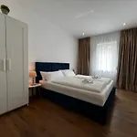 105 Quadratmeter Apartment, Parkplatz, Kinderfreundlich, 6 Personen, Wifi, Vollausgestattete Kueche,