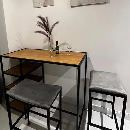 105 Quadratmeter Apartment, Parkplatz, Kinderfreundlich, 6 Personen, Wifi, Vollausgestattete Kueche,