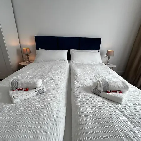 아파트 105 Quadratmeter Apartment, Parkplatz, Kinderfreundlich, 6 Personen, Wifi, Vollausgestattete Kueche, *